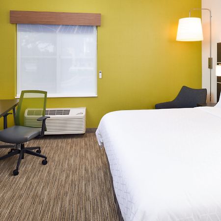 Holiday Inn Express Wixom By Ihg Εξωτερικό φωτογραφία