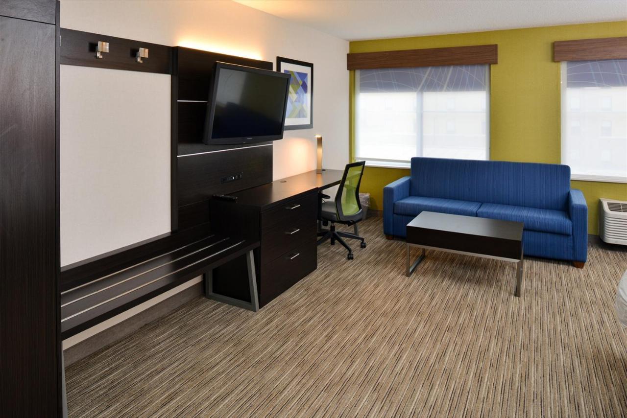 Holiday Inn Express Wixom By Ihg Εξωτερικό φωτογραφία
