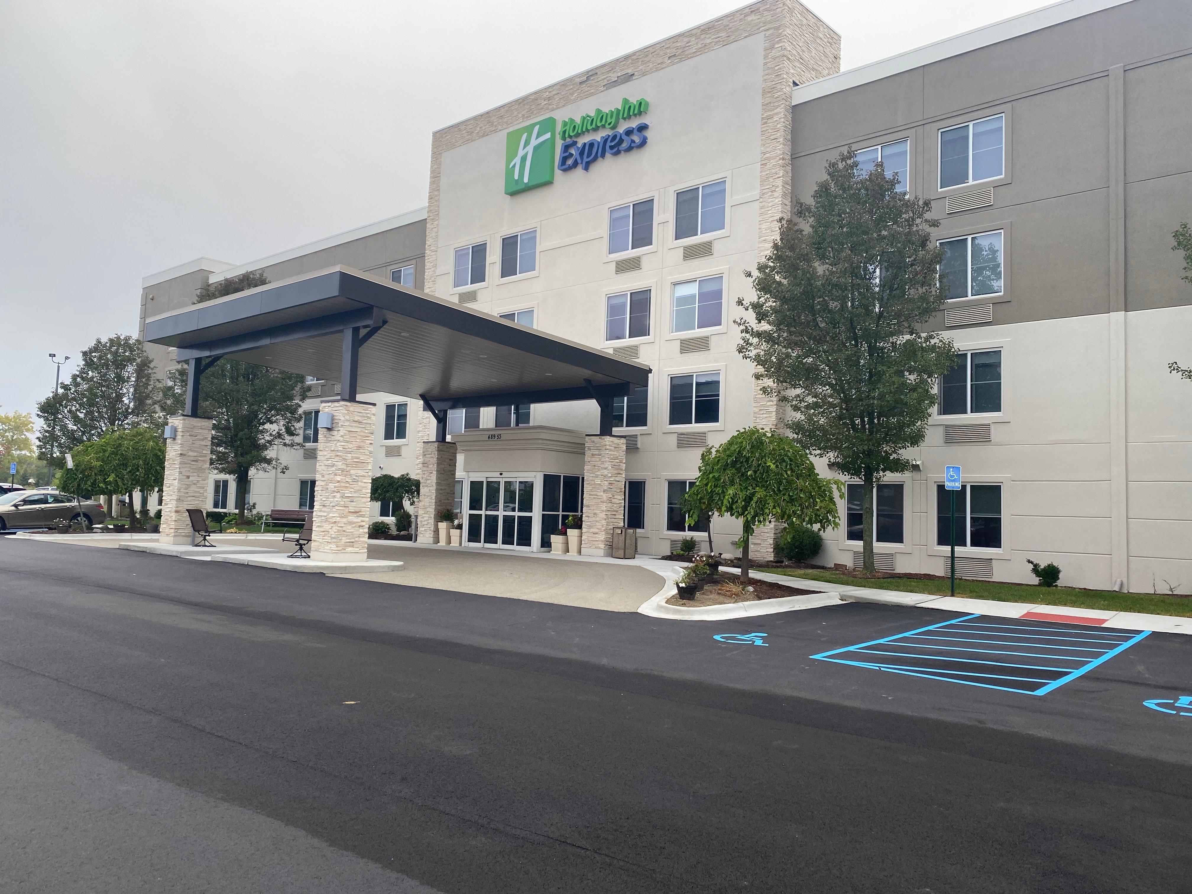 Holiday Inn Express Wixom By Ihg Εξωτερικό φωτογραφία