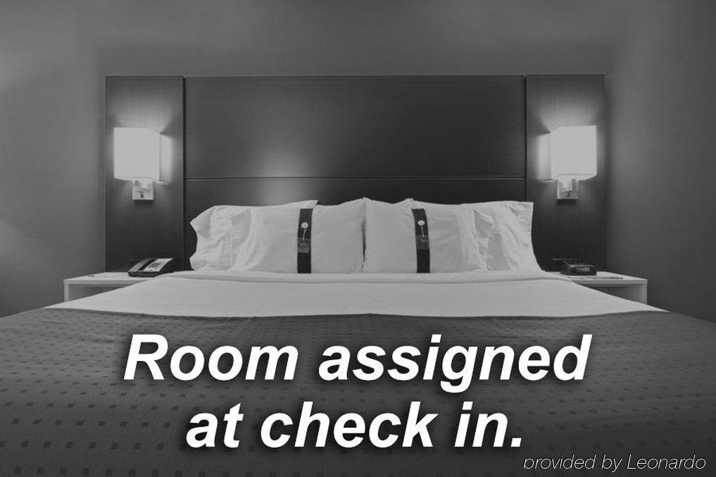 Holiday Inn Express Wixom By Ihg Εξωτερικό φωτογραφία
